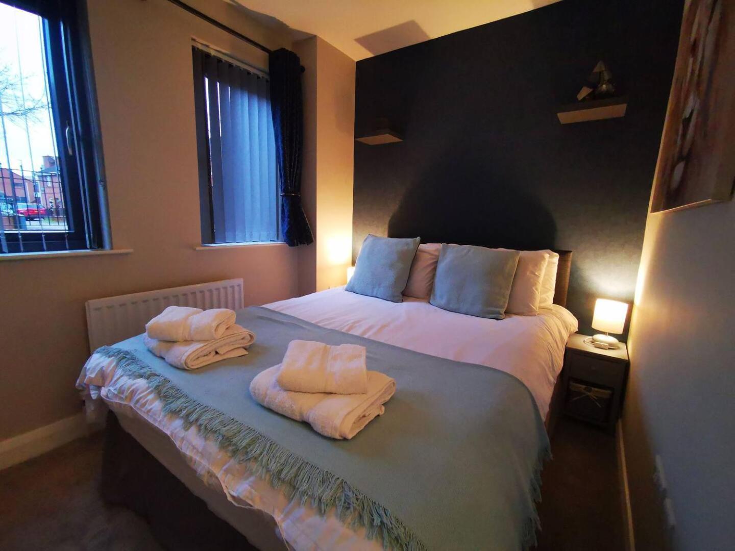Belfast Central 2 Bedroom Luxurious Modern Stay Екстериор снимка