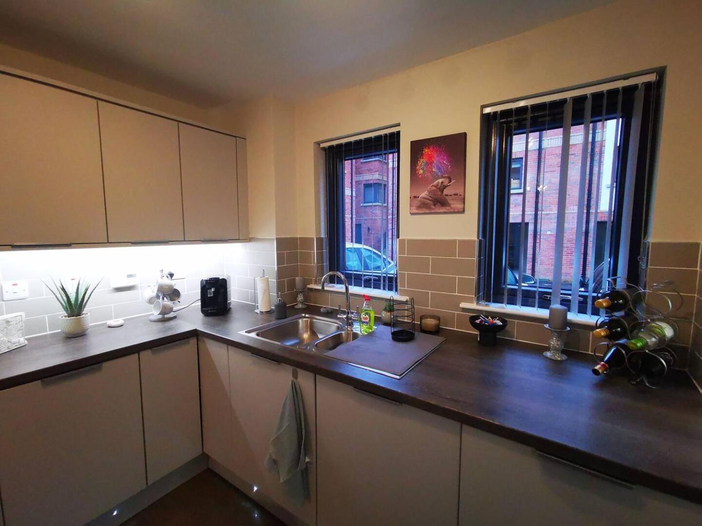 Belfast Central 2 Bedroom Luxurious Modern Stay Екстериор снимка