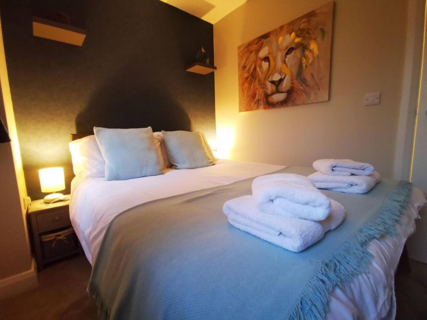 Belfast Central 2 Bedroom Luxurious Modern Stay Екстериор снимка