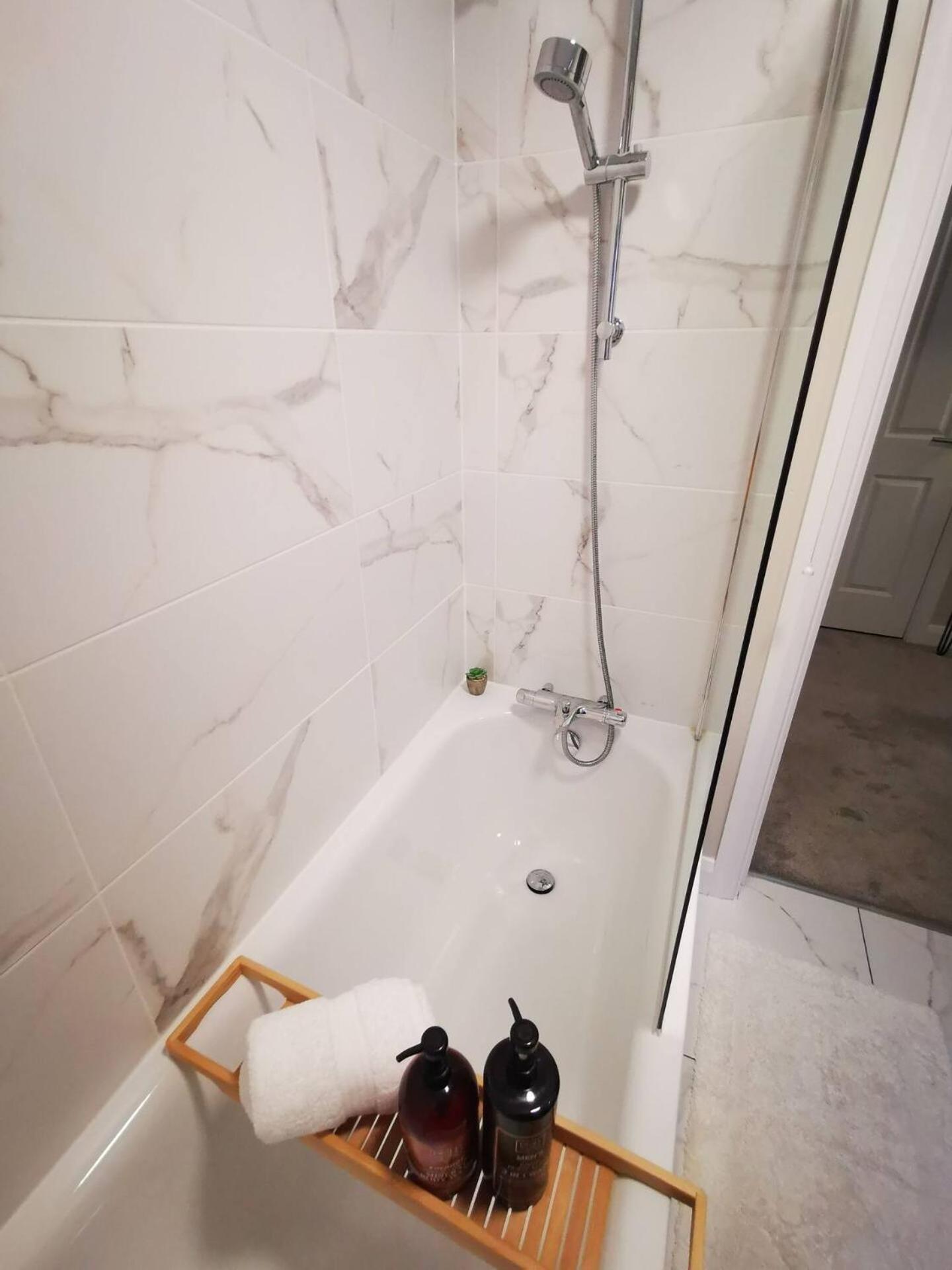 Belfast Central 2 Bedroom Luxurious Modern Stay Екстериор снимка