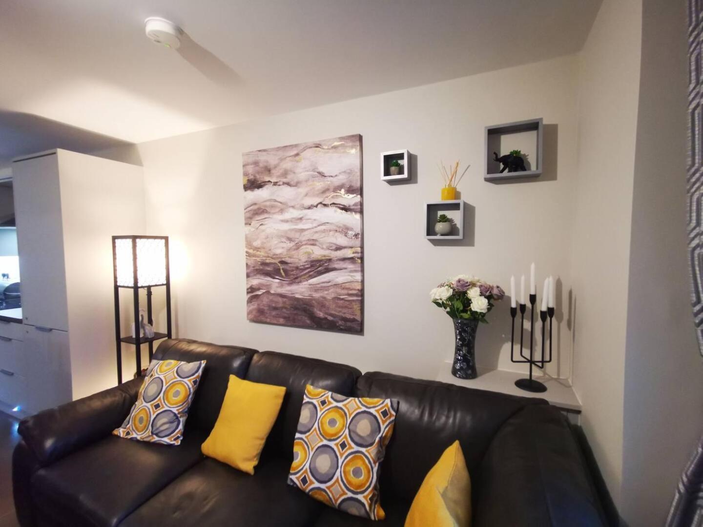 Belfast Central 2 Bedroom Luxurious Modern Stay Екстериор снимка